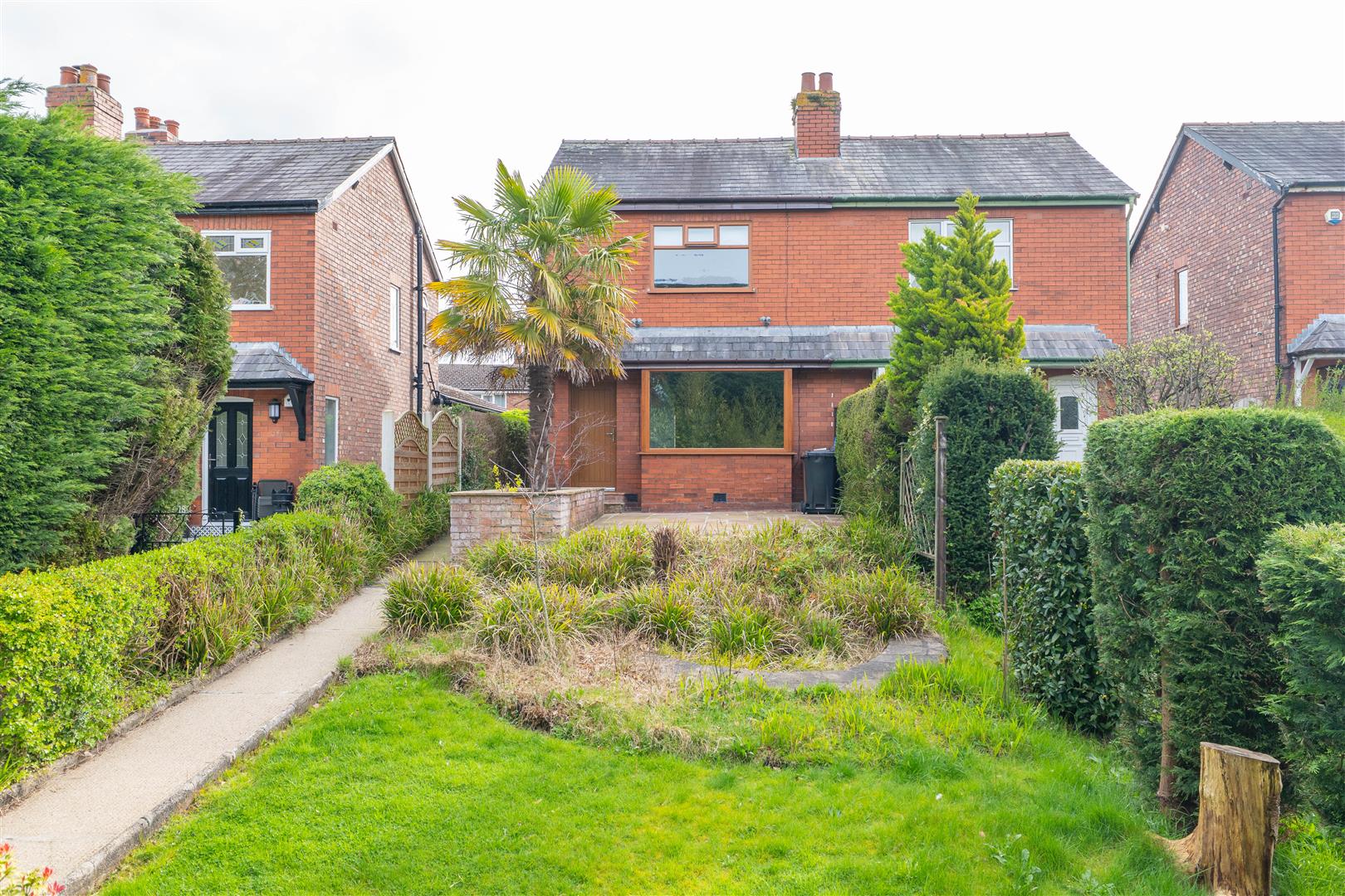 2 bed property in Wigan Road, Chorley